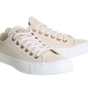 Chuck Taylor Pastel Rose Pink Leather Converse Low Top Sneakers